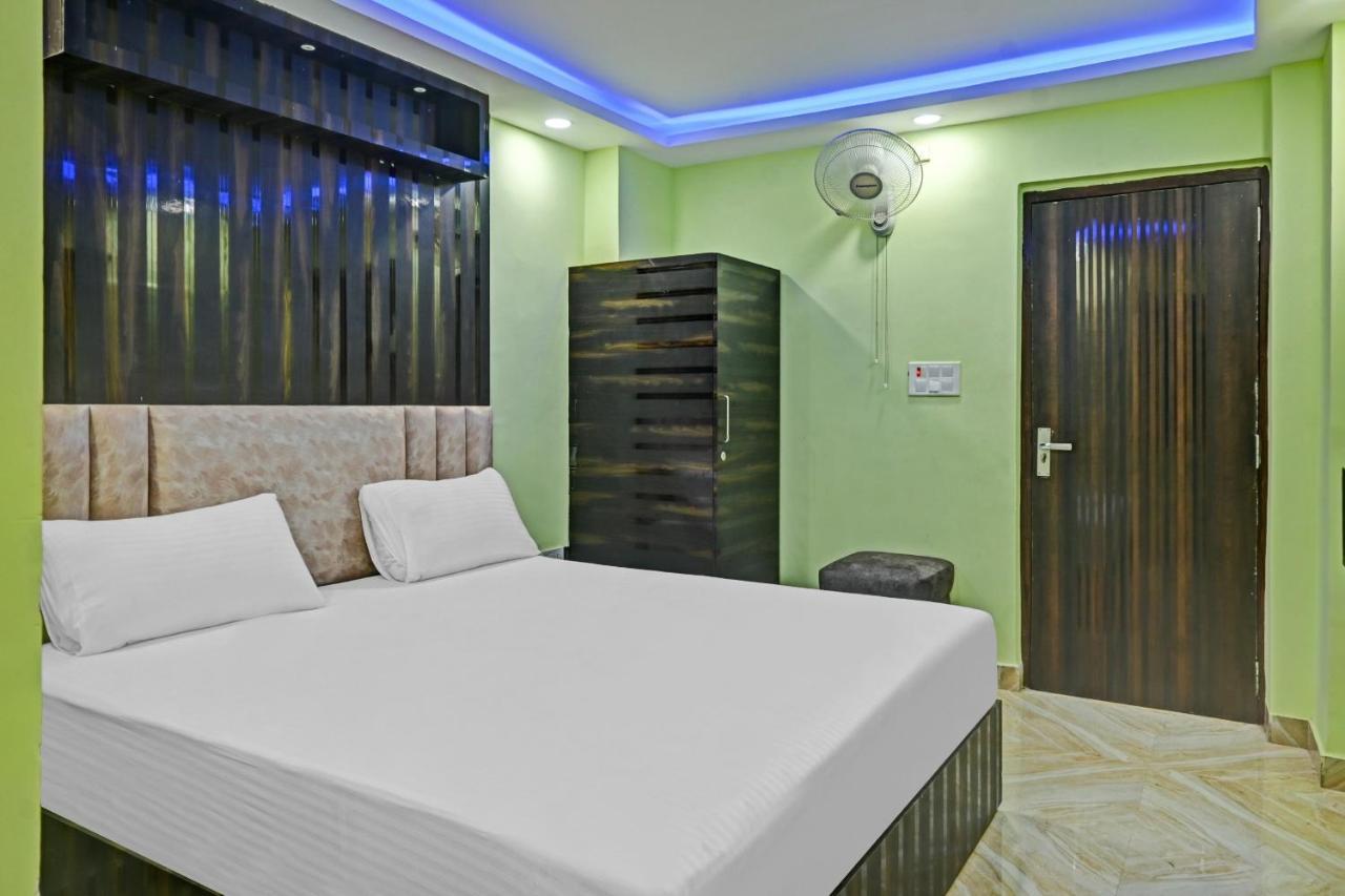 Oyo Tulsi Angan Hotel Danapur Buitenkant foto