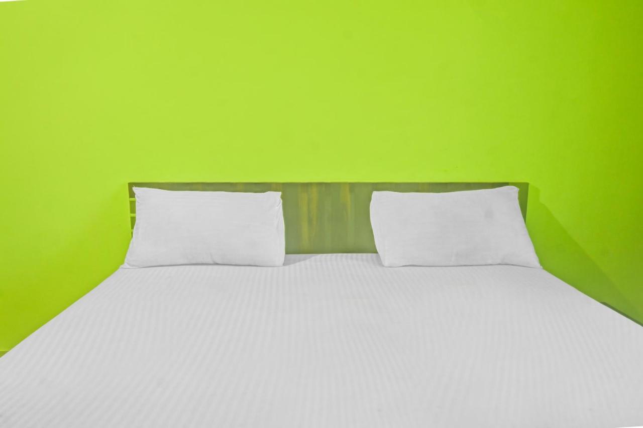Oyo Tulsi Angan Hotel Danapur Buitenkant foto