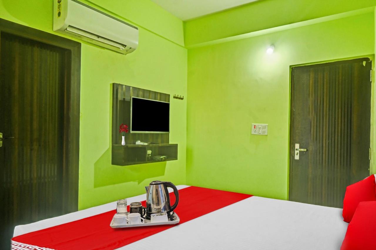 Oyo Tulsi Angan Hotel Danapur Buitenkant foto